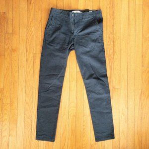 Skinny Fit Chinos (31)